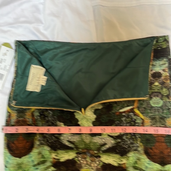 Nicole Miller Artelier Abstract Print Pencil Skirt - Picture 6 of 8